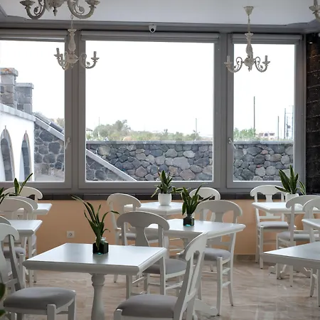 Hotel Castro Kamári