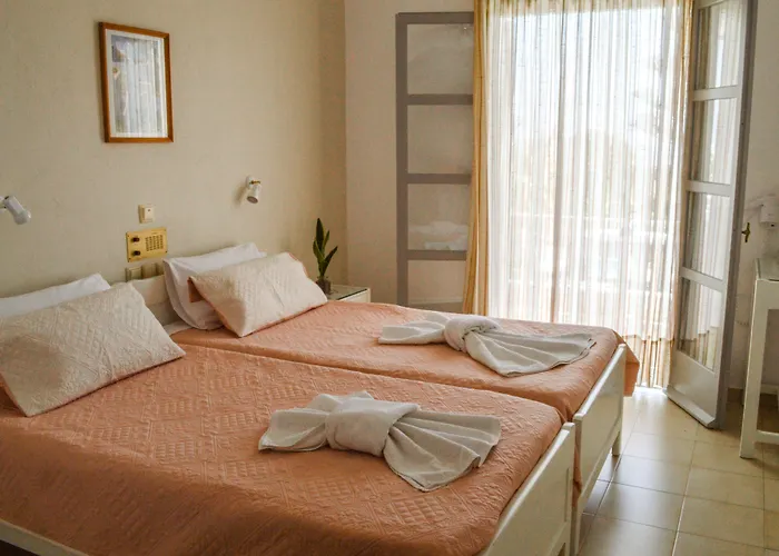 Castro Hotel Kamari (Santorini)