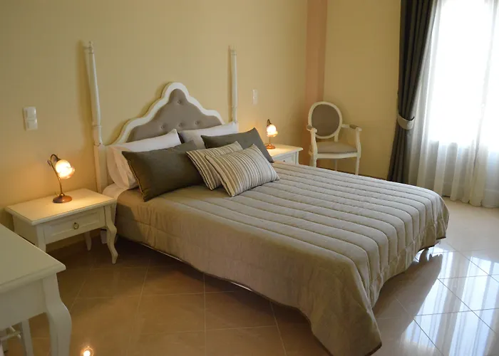 Castro Hotel Kamari (Santorini)