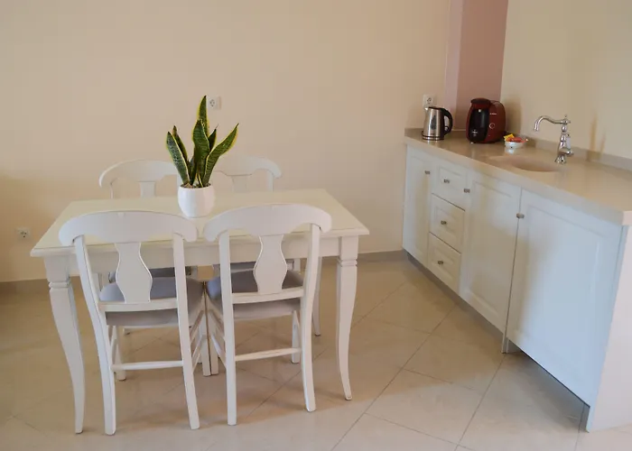 Castro Kamari (Santorini)