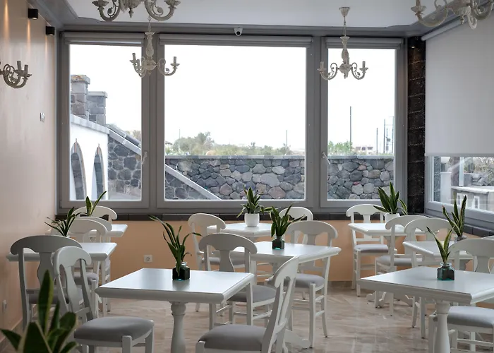 Hotel Castro Kamari (Santorini)